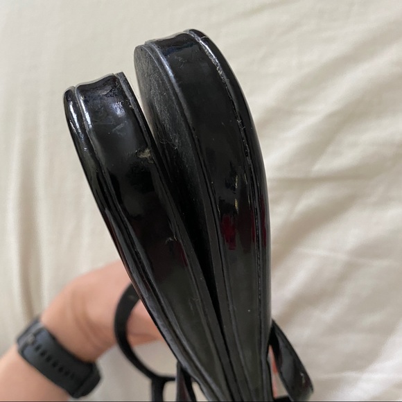 CHICO’S Black Women’s 9 Glossy Flip Flop Sandals - Picture 8 of 10